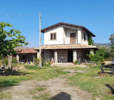 Casa indipendente in vendita a Francavilla Marittima (Cosenza), c.da Garamme 1