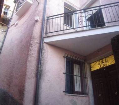 Casa indipendente in vendita a Acri (Cosenza), Vico I via F. Greco 28