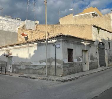 Bilocale in vendita a Comiso (Ragusa), Via Principessa Iolanda 14