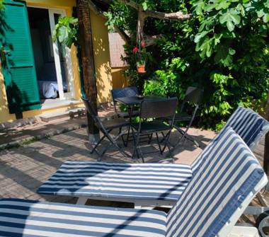 Affitto Rustico/Casale Vacanze a Campo nell'Elba, Frazione Marina Di Campo