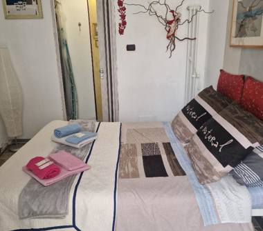 Offerta Vacanze Bed & Breakfast a Torino, Zona San Salvario, Via Benvenuto Cellini 28