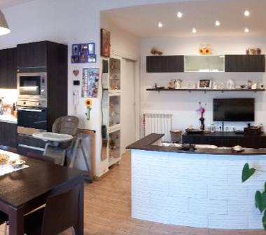 Appartamento in vendita a Motta Sant'Anastasia (Catania), Via Benevento 12