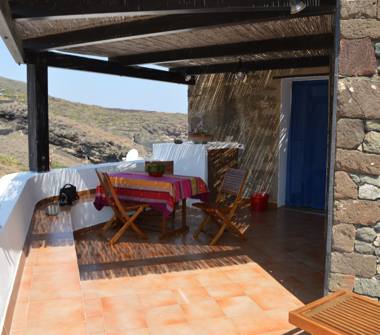 Affitto Casa Vacanze a Pantelleria, Frazione Tracino