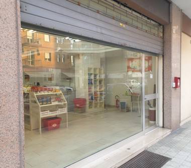 Negozio in vendita a Pesaro (Pesaro e Urbino)