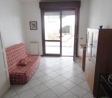 Bilocale in affitto a Martinsicuro, Frazione Villa Rosa, Via capri 21