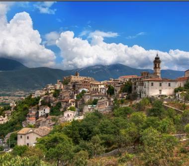 Casa indipendente in vendita a Ofena (L'Aquila), Via Giuseppe Garibaldi 3
