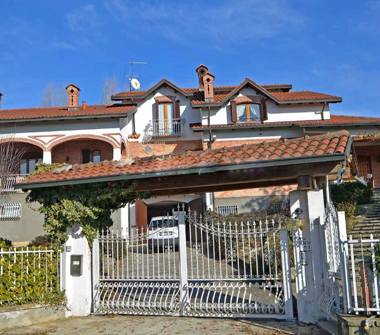 Villa in vendita a Quargnento (Alessandria)