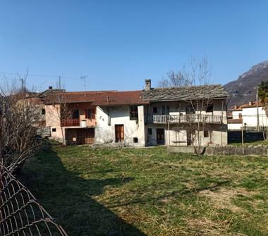 Casa indipendente in vendita a Sanfront, Frazione Robella, Via Vecchia Robella 5