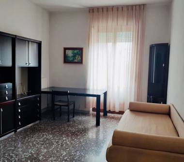 Porzione di casa in affitto a Taranto (Taranto), Via Amalfi 9