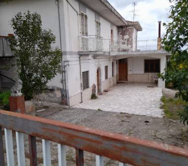 Villa in vendita a Foglianise (Benevento), Via Provinciale Vitulanese 90