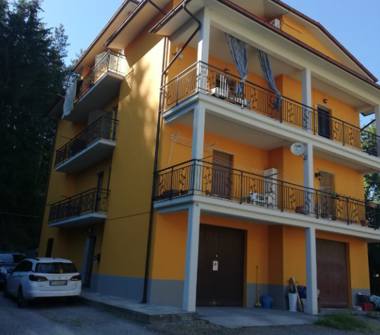 Affitto Appartamento Vacanze a Albareto (Parma), Via A. Gotelli 3