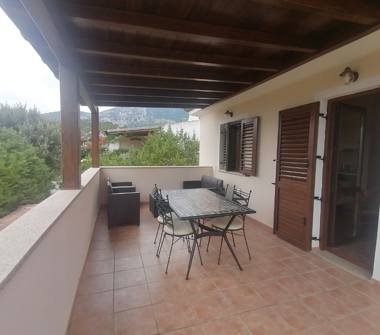 Affitto Appartamento Vacanze a Dorgali, Frazione Cala Gonone, Via Laconi Renzo 52