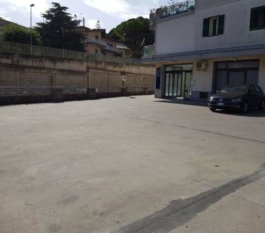 Ufficio in affitto a Ragusa (Ragusa), Via Stiela 1