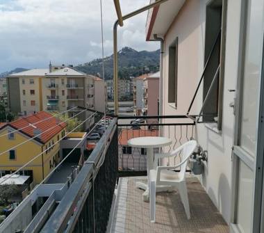 Trilocale in vendita a Albisola Superiore (Savona)