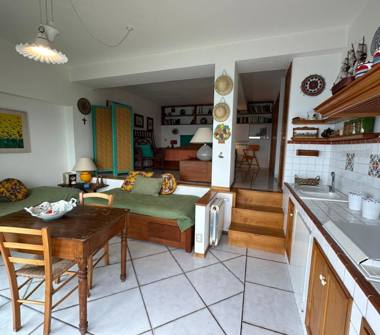 Porzione di casa in affitto a Cefalù, Frazione Mazzaforno, Via Samotracia