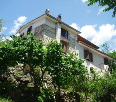 Villa in vendita a San Donato Val di Comino (Frosinone)