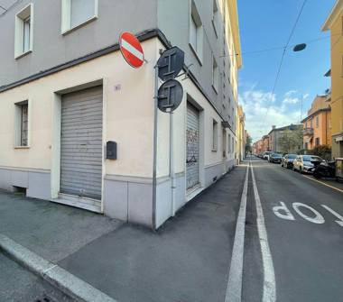 Negozio in affitto a Bologna, Zona Bolognina, Via Giovanni Francesco Barbieri 18a