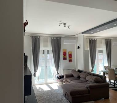 Appartamento in vendita a Tremestieri Etneo (Catania), Via Pietra dell'Ova 402