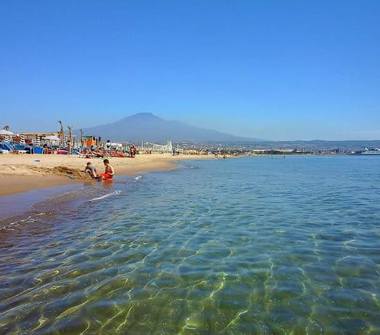 Affitto Bungalow Vacanze a Catania, Zona Playa, Via Campanula 187