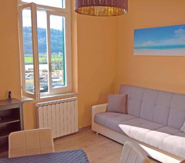 Trilocale in vendita a Poggio Mirteto, Frazione Poggio Mirteto Scalo, Via Papa Giovanni XXIII 4a