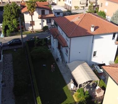 Villa in vendita a Bernareggio (Monza e Brianza)