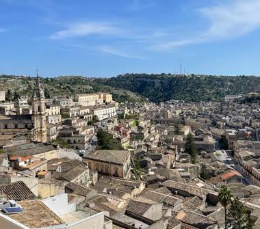 Casa indipendente in vendita a Modica (Ragusa)