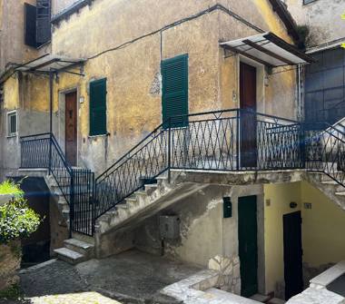 Appartamento in vendita a Subiaco (Roma), Via dell'Olivastro 12