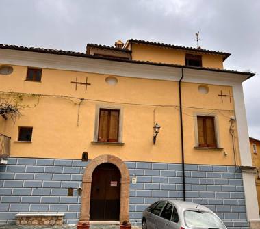 Palazzo/Stabile in vendita a Cerisano (Cosenza)