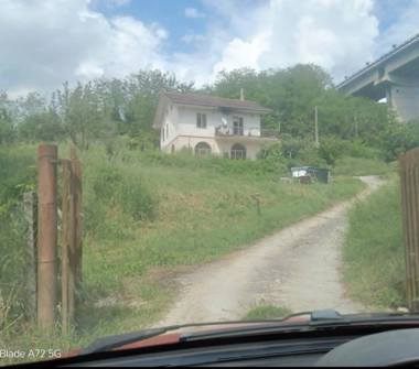 Casa indipendente in vendita a Isernia (Isernia)