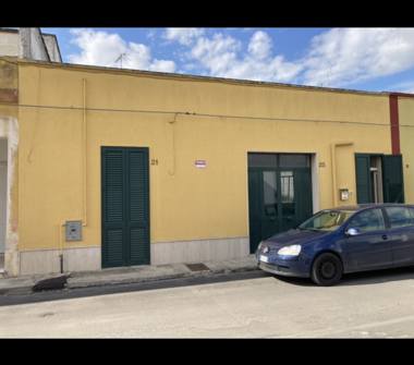Casa indipendente in vendita a Veglie (Lecce), Via Lecce 21