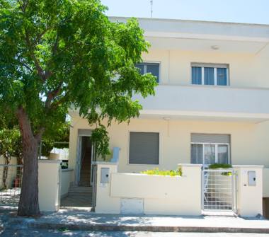 Affitto Appartamento Vacanze a Ugento, Frazione Marina San Giovanni, Via Monte Bianco 18