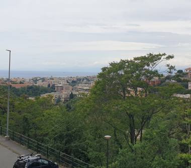 Quadrilocale in affitto a Genova, Zona Quarto