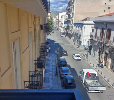 Appartamento in vendita a Reggio Calabria, Frazione Centro città, Corso Giuseppe Garibaldi 466