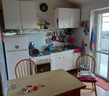 Casa indipendente in vendita a Caprarola (Viterbo), Viale Caduti sul Lavoro 19