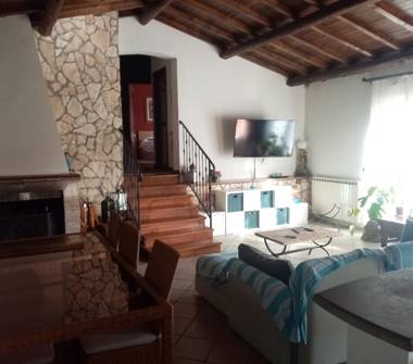 Villa in vendita a Rignano Flaminio, Frazione Montelarco