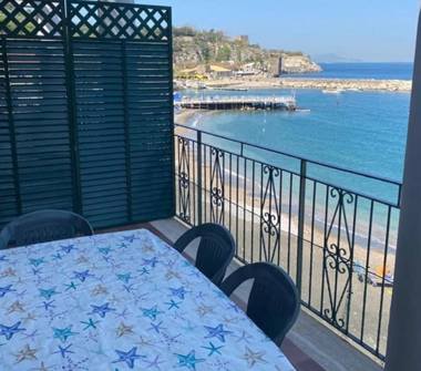 Affitto Appartamento Vacanze a Massa Lubrense, Frazione Puolo