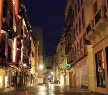 Magazzino in affitto a Venezia, Zona San Marco, Piscina San Moise 2023