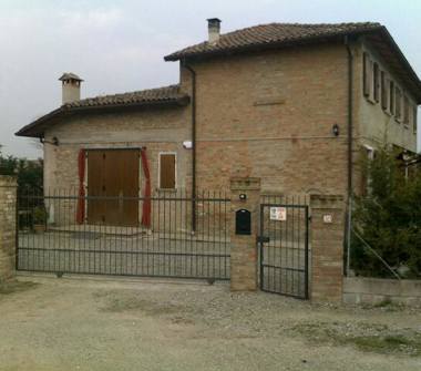 Casa indipendente in vendita a Finale Emilia (Modena)