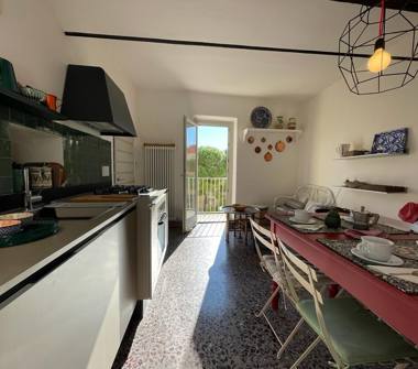 Affitto Appartamento Vacanze a Imperia, Frazione Centro città, Via Parasio 18