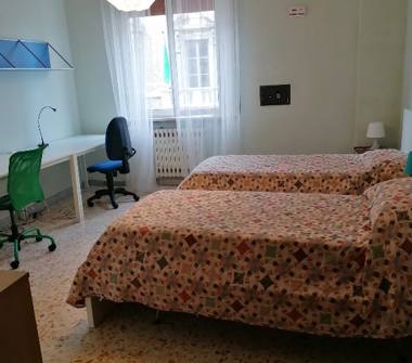 Affitto Stanza Doppia a Ancona, Frazione Centro città, Piazza Benvenuto Stracca 10