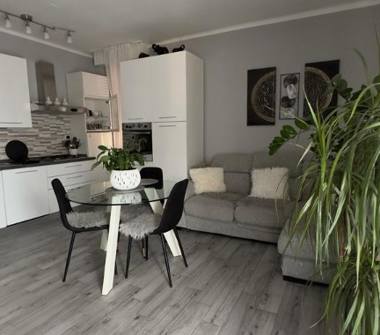 Trilocale in vendita a Monza, Zona San Fruttuoso, Via Molise 28