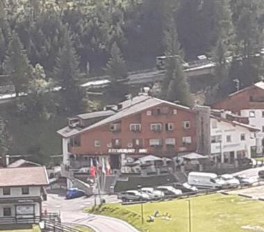 Multiproprietà in vendita a Selva di Val Gardena, Frazione Plan De Gralba, Strada Plan de Gralba 21