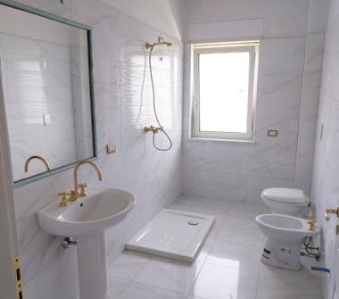 Appartamento in vendita a Vibo Valentia, Frazione Vibo Marina, Via Stazione 1