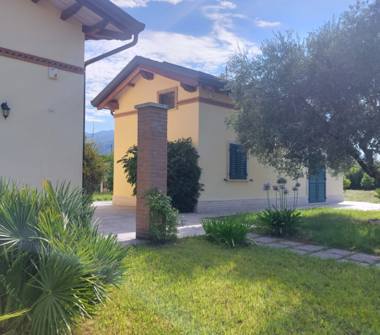 Affitto Appartamento Vacanze a Massa, Frazione Marina Di Massa