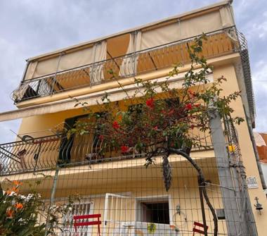 Casa indipendente in vendita a Sanremo (Imperia), Via Lamarmora 311