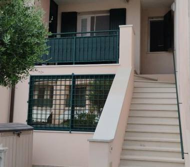 Trilocale in vendita a Comacchio, Frazione Porto Garibaldi, Via Cacciatori delle Alpi 6