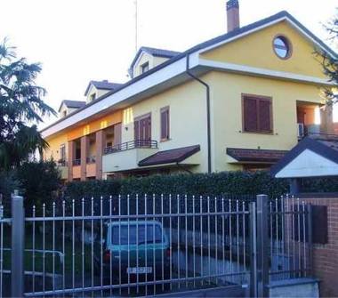 Appartamento in vendita a Saronno (Varese)