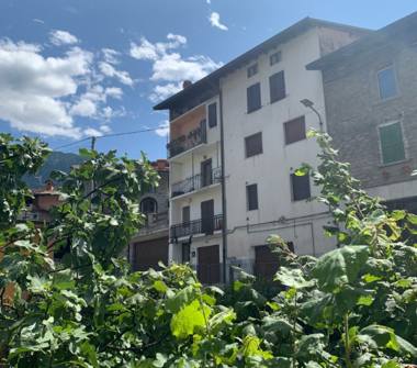 Quadrilocale in vendita a Losine (Brescia)