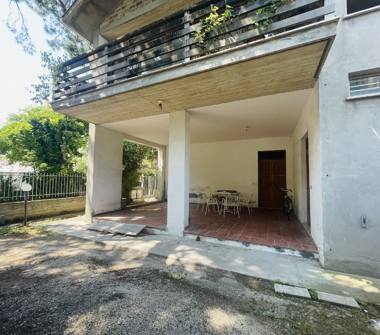 Casa indipendente in vendita a Giulianova (Teramo), Via Giovanni Pascoli