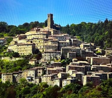 Casa indipendente in vendita a Castelnuovo di Val di Cecina (Pisa)